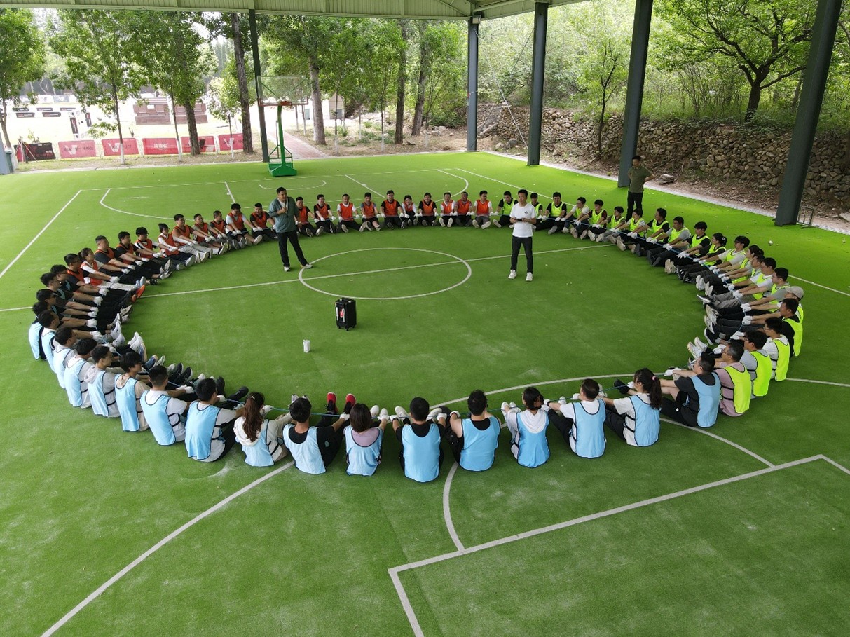 凝心聚力 共克时艰 夏日寻光 同心同行——华鲁数智2025年夏日团建之旅